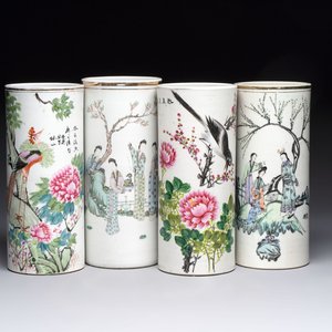 Four Chinese famille rose hat stands with figures and birds among blossoming branches, Republic — 照片 1