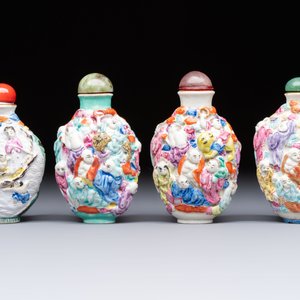 Four Chinese famille rose moulded 'Luohan' snuff bottles, Qianlong marks, 19th C. — photo 4