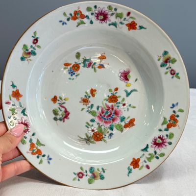 Four Chinese famille rose plates with floral and landscape design — photo 3