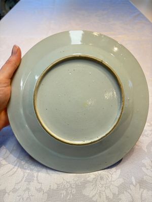 Four Chinese famille rose 'Roosters' plates and a 'Crane' dish, Qianlong — foto 15