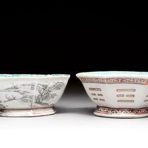 Four Chinese famille rose tazzas, one with a wooden stand, Xianfeng and Tongzhi marks, 19th C. — foto 2