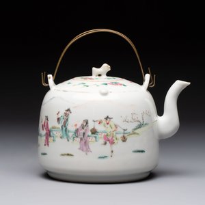 Four Chinese famille rose teapots, Luo Yong Sheng Hao 罗永盛号 mark, 20th C. — foto 16