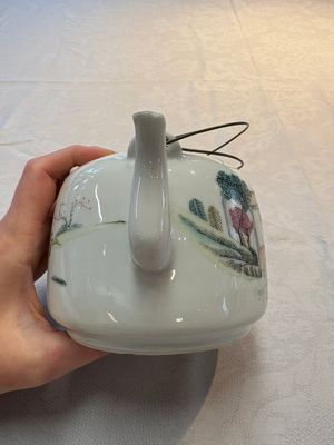 Four Chinese famille rose teapots, Luo Yong Sheng Hao 罗永盛号 mark, 20th C. — foto 3