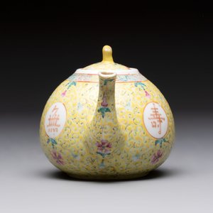 Four Chinese famille rose teapots, Luo Yong Sheng Hao 罗永盛号 mark, 20th C. — foto 11