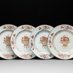 Four Chinese famille rose 'three abundances' or 'sanduo' plates, Yongzheng — photo 1