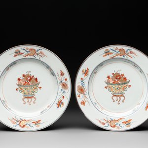 Four Chinese famille rose 'three abundances' or 'sanduo' plates, Yongzheng — photo 2