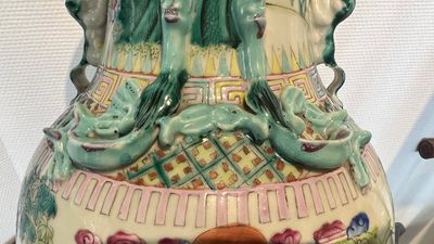 Four Chinese famille rose vases, 19/20th C. — photo 8