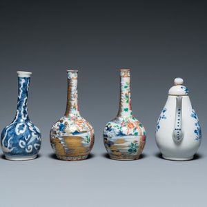 Four Chinese famille rose vases, a bat-shaped bowl and a covered jug, 19th C. — photo 9