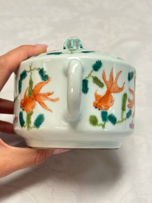 Four Chinese famille rose wares — photo 6