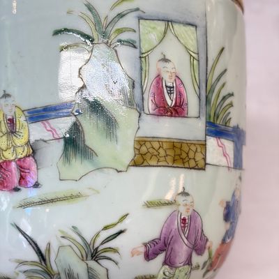 Four Chinese famille rose wares, one with gilt-bronze mounts — foto 33