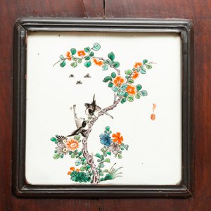 Four Chinese famille verte plaques in wooden frames, 19th C. — 照片 9