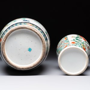 Four Chinese famille verte vases, a jar and a bowl, 19th C. — 照片 7