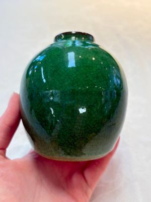 Four Chinese green crackle-glazed vases, 19th C. — photo 14
