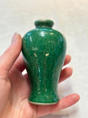 Four Chinese green crackle-glazed vases, 19th C. — photo 20