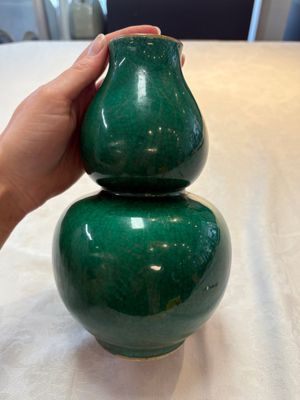 Four Chinese green crackle-glazed vases, 19th C. — photo 4