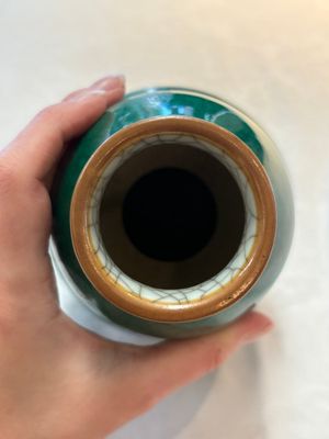 Four Chinese green crackle-glazed vases, 19th C. — photo 5