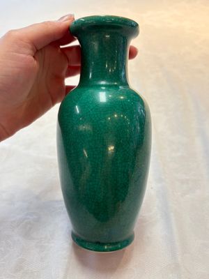 Four Chinese green crackle-glazed vases, 19th C. — photo 8
