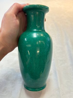 Four Chinese green crackle-glazed vases, 19th C. — photo 10