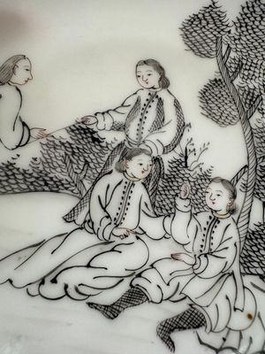 Four Chinese grisaille 'Western subject' cups and nine saucers, Qianlong — photo 22