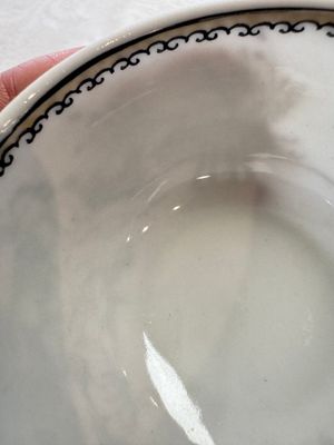 Four Chinese grisaille 'Western subject' cups and nine saucers, Qianlong — photo 10