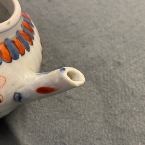Four Chinese Imari-style teapots and covers, Kangxi — 照片 21