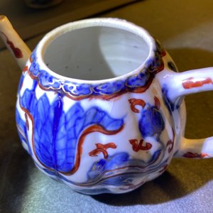 Four Chinese Imari-style teapots and covers, Kangxi — 照片 26