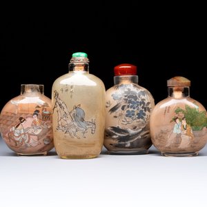 Four Chinese inside glass painted snuff bottles, 20th C. — photo 1