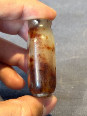 Four Chinese jade and hardstone snuff bottles, 19/20th C. — photo 14