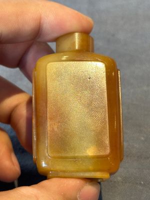 Four Chinese jade and hardstone snuff bottles, 19/20th C. — photo 25