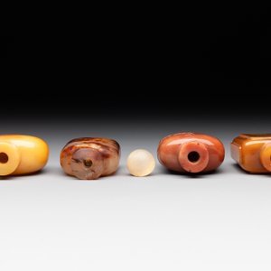 Four Chinese jade and hardstone snuff bottles, 19/20th C. — photo 5