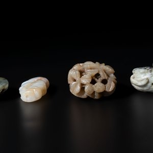 Four Chinese jade carvings, 19th C. — photo 5