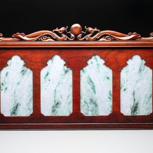Four Chinese lavender and green jadeite 'Fu Lu Shou Quan 福祿壽全' plaques mounted in a hongmu frame, 19th/20th C. — photo 2