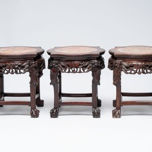 Four Chinese marble-topped hongmu stands, 19/20th C. — photo 2