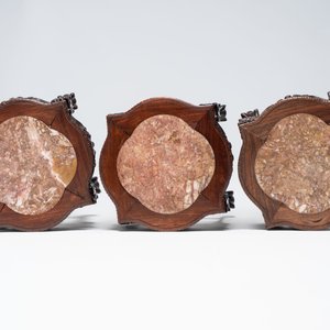 Four Chinese marble-topped hongmu stands, 19/20th C. — photo 6
