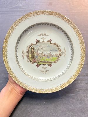 Four Chinese Meissen-style export plates with a hunting scene, Qianlong — 照片 12