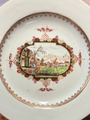 Four Chinese Meissen-style export plates with a hunting scene, Qianlong — 照片 5