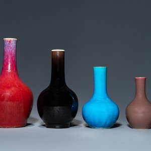 Four Chinese monochrome bottle vases, Kangxi and 19th C. — photo 5