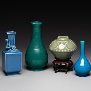 Four Chinese monochrome wares, Yongzheng mark, 19/20th C. — photo 1