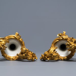 Four Chinese ormolu-mounted famille rose 'tobacco leaf' vases remodeled as two, Qianlong — 照片 6
