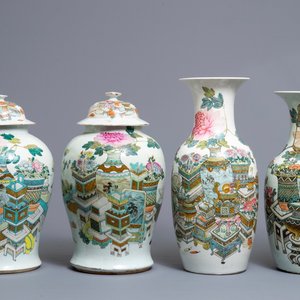 Four Chinese qianjiang cai vases with antiquities design, 19/20th C. — 照片 1