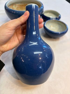 Four Chinese sacrificial blue-glazed wares, Qianlong mark, 18/19th C. — photo 5