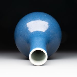 Four Chinese sacrificial blue-glazed wares, Qianlong mark, 18/19th C. — photo 10