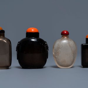Four Chinese smokey quartz and simulating glass snuff bottles, 18/19th C. — 照片 2