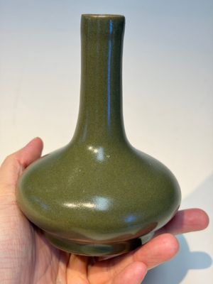 Four Chinese teadust-glazed vases and a brush washer, 19th C. — foto 21