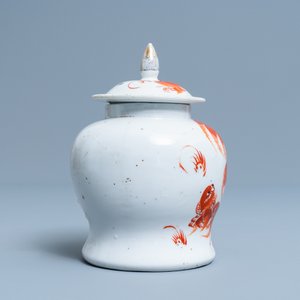 Four Chinese vases with iron red 'Buddhist lion' design, 19/20th C. — 照片 11