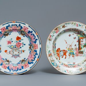 Four Chinese verte-Imari and famille rose plates and a dish, Yongzheng/Qianlong — photo 2