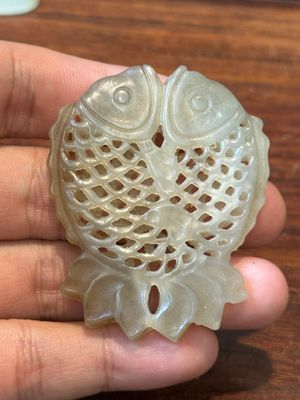 Four Chinese white, celadon and russet jade carvings, Qing — photo 9