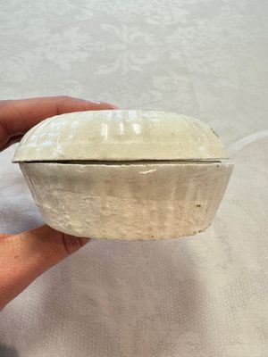 Four Chinese white-glazed boxes and covers with incised floral design from the Jepara shipwreck, Dehua or Anxi kiln, Song — photo 64