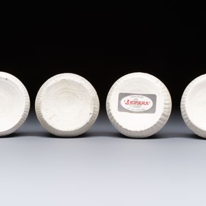 Four Chinese white-glazed boxes and covers with incised floral design from the Jepara shipwreck, Dehua or Anxi kiln, Song — foto 7