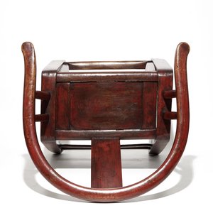 Four Chinese wood yoke-back chairs, 19/20th C. — 照片 9